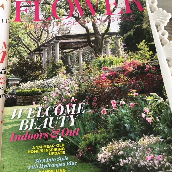 2018-2019 FLOWER Luxury Magazine - Picture 8 of 10